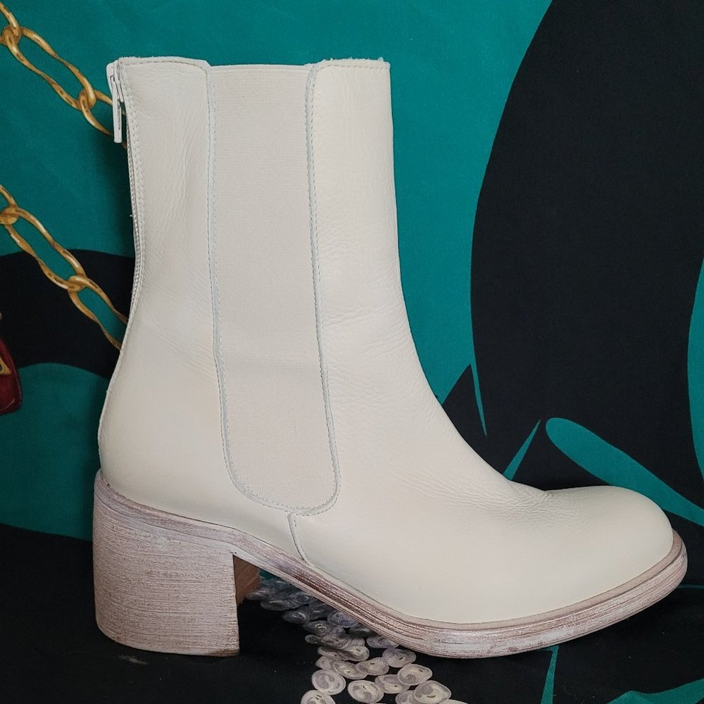 Free People Essential Chelsea Boots